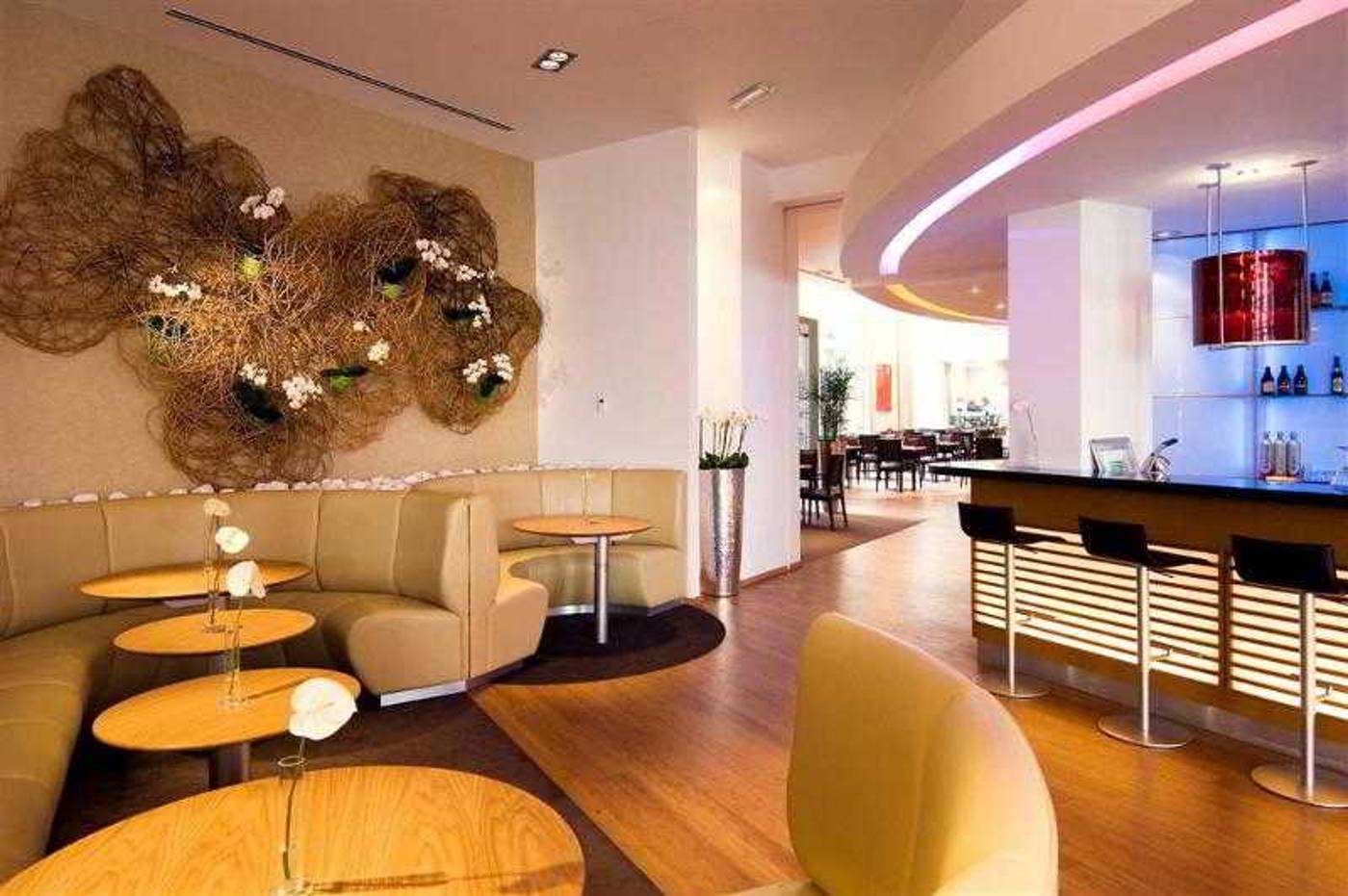 Novotel-Brussels-off-Grand-Place-General-view-23