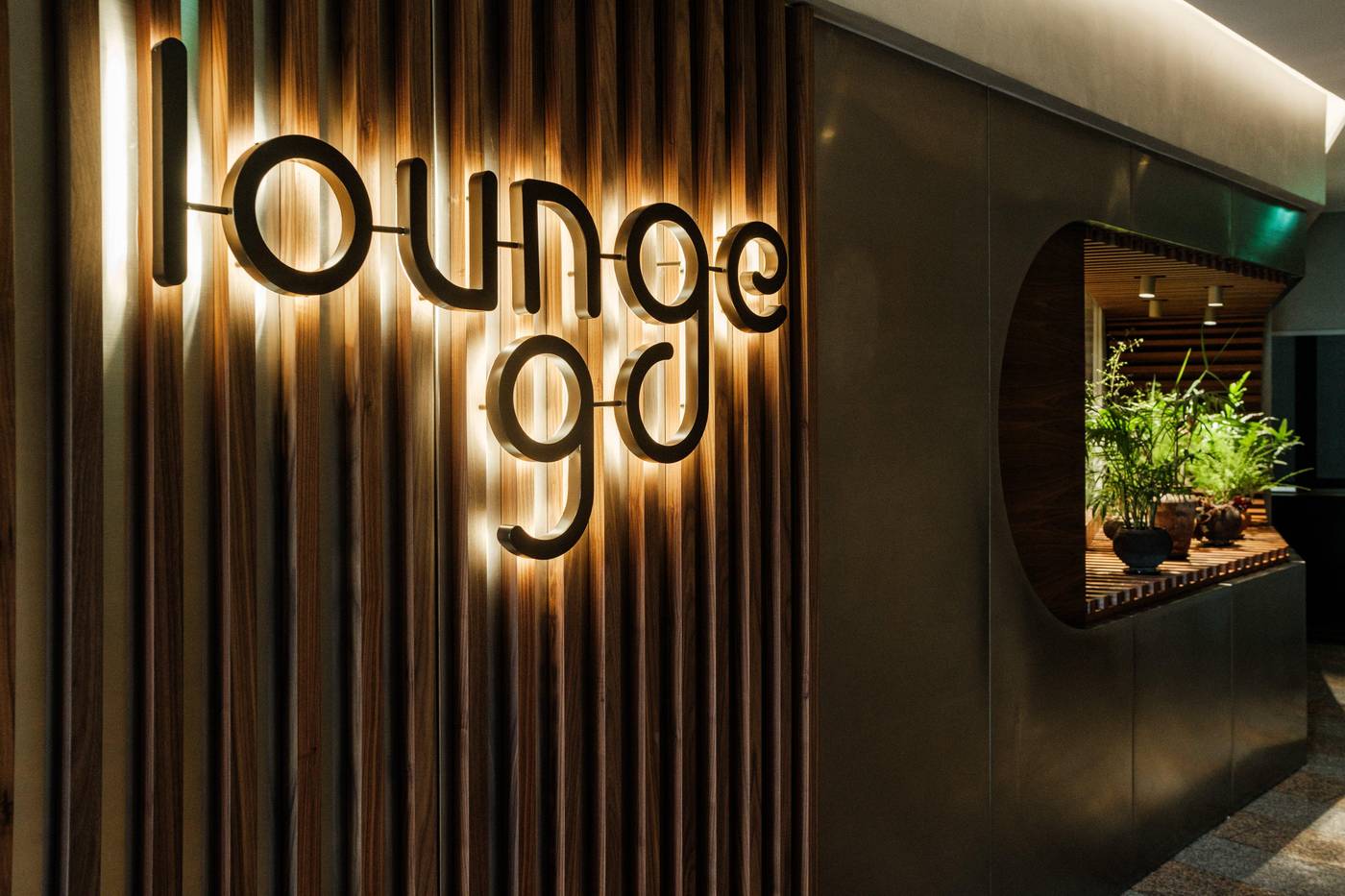 Holiday-Inn-Lisbon-Continental-Bar-27