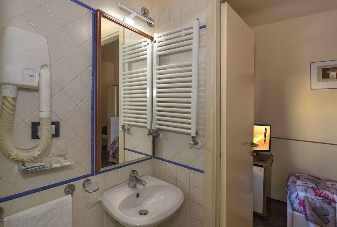 Hotel-Giardino-Tower-Inn-General-view-16