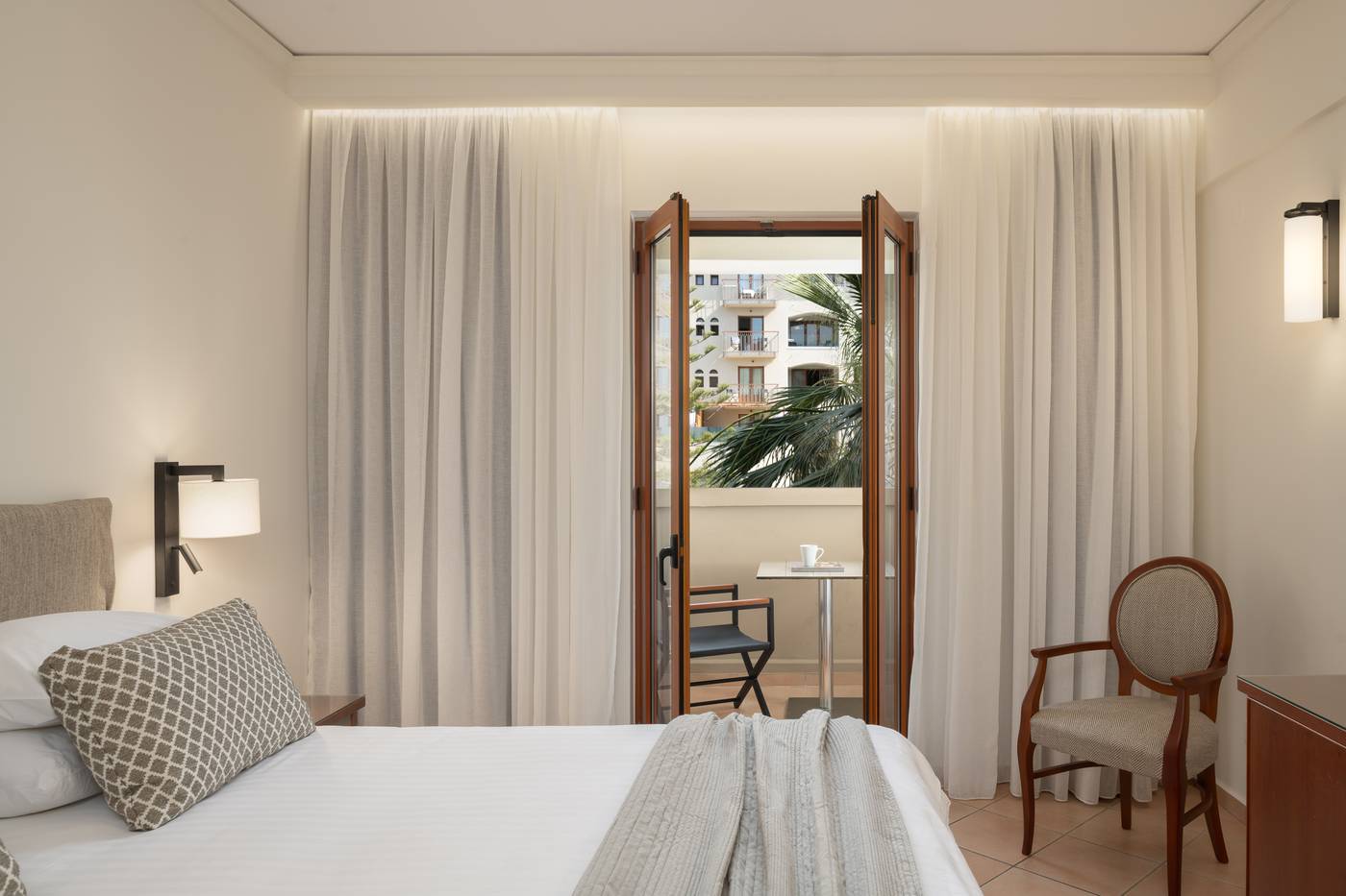 Theartemis-Palace-Room-33