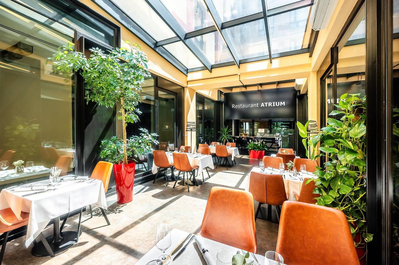 Grand-Majestic-Plaza-Hotel-Restaurant-21