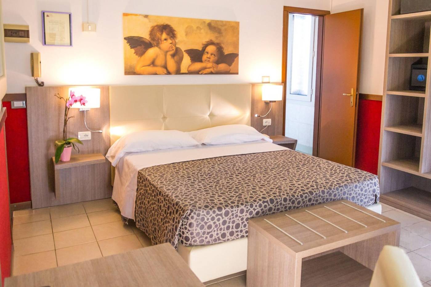 Hotel-Roma-Room-4
