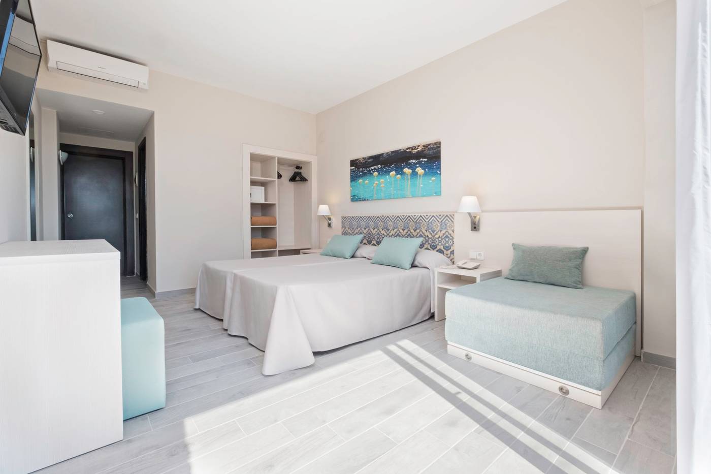 AzuLine-Hotel-Llevant-Room-18