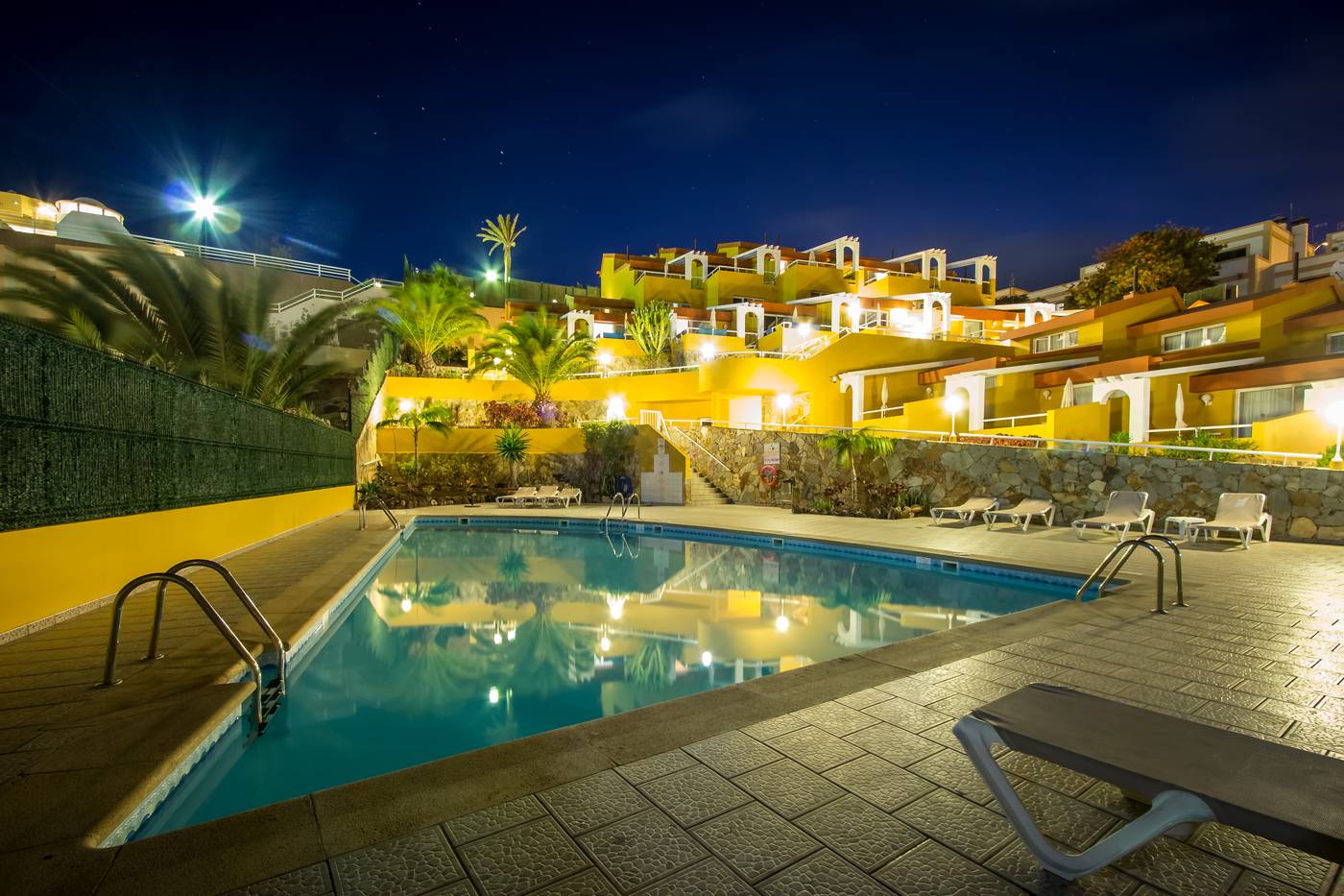 Apartamentos-Punta-Marina-by-LIVVO-Pool-5