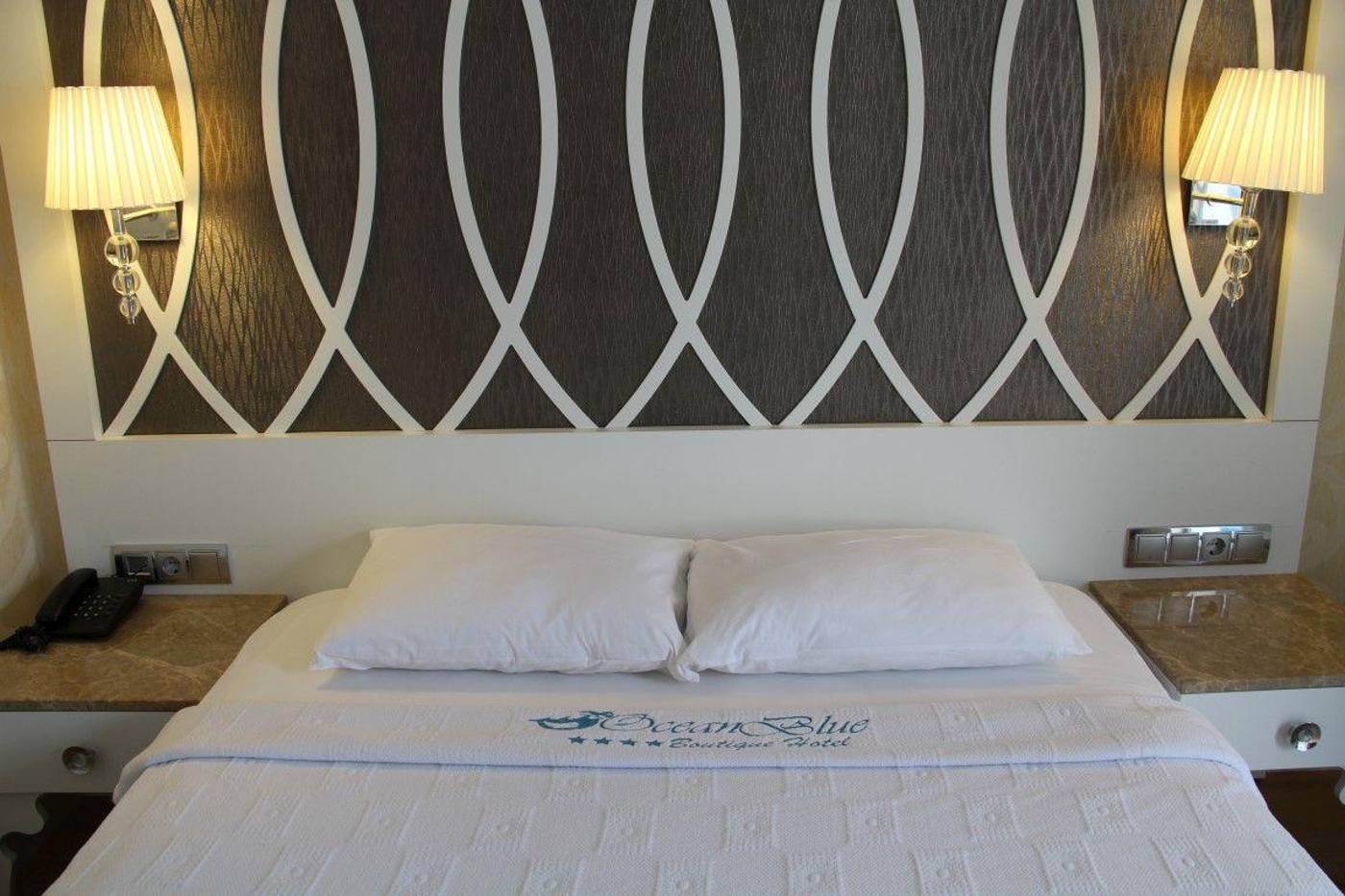 Ocean-Blue-High-Class-Hotel-Room-39