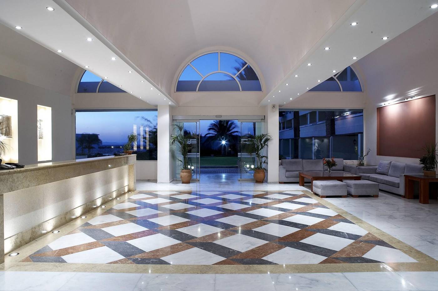 Avra-Beach-Resort-Hotel---Bungalows-Lobby-37