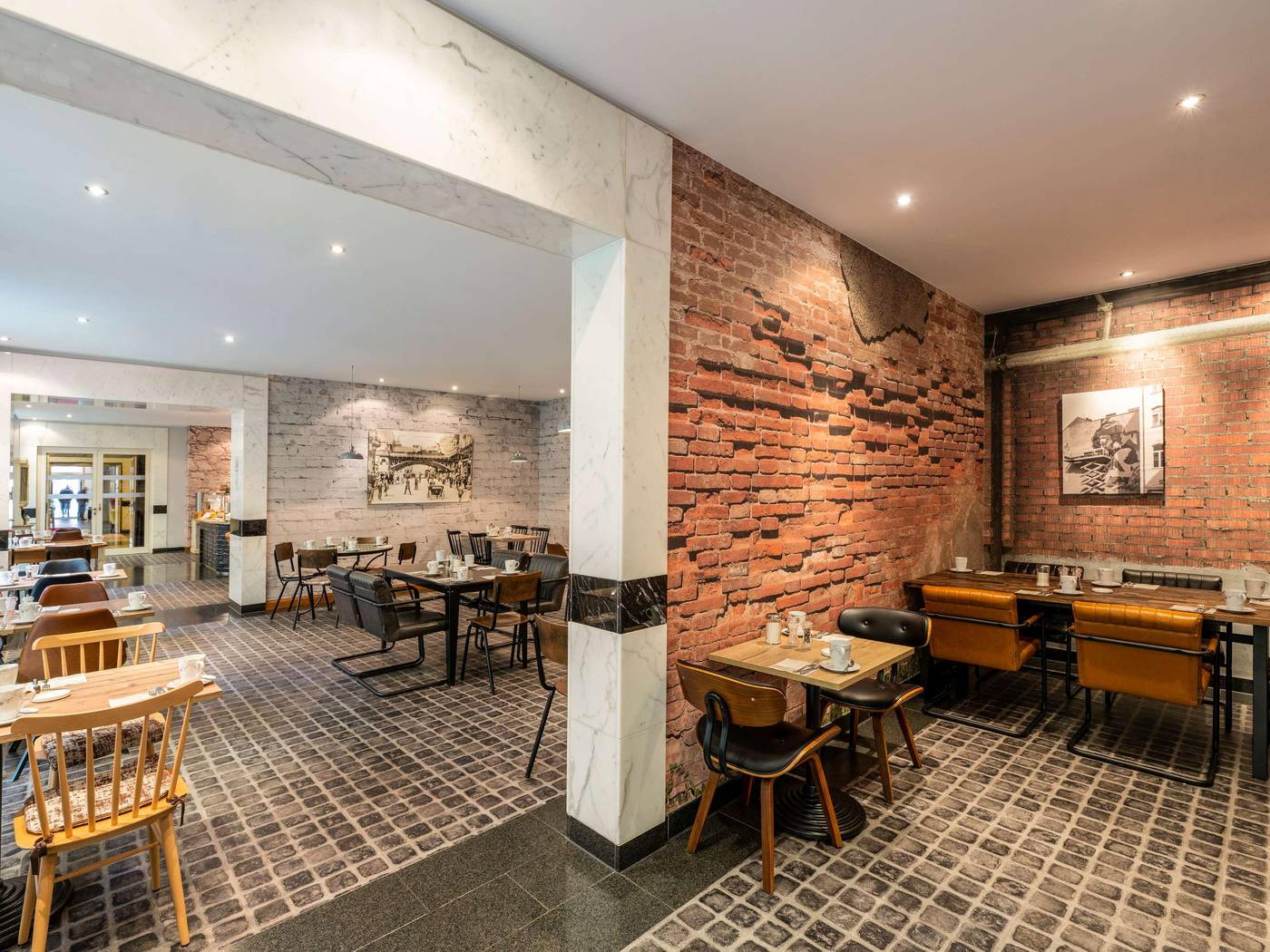 Mercure----Residenz-Berlin-Checkpoint-Charlie-Restaurant-21