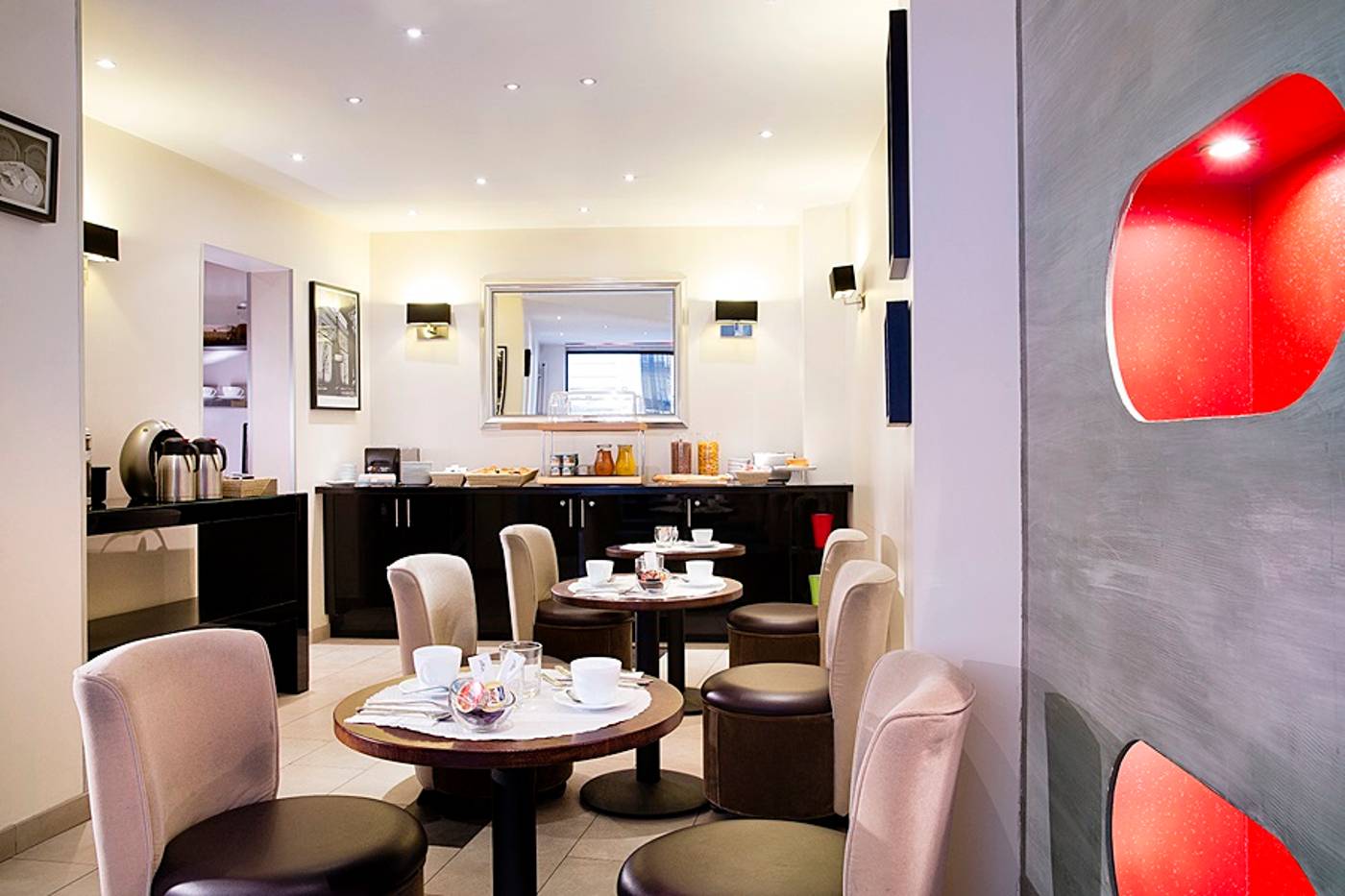 Hotel-10-OPERA-General-view-10