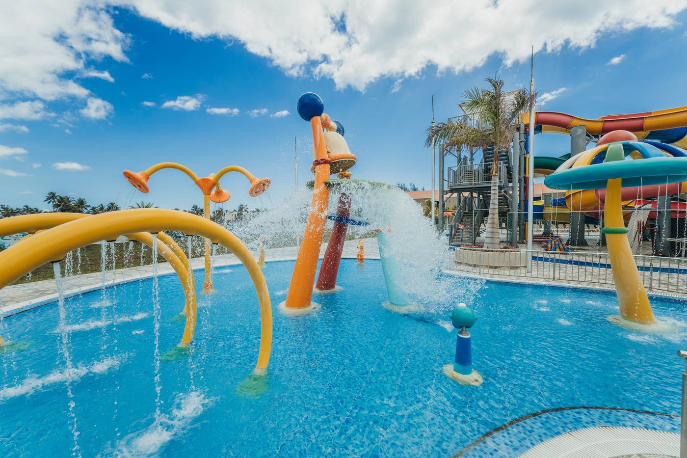 Crystals Beach Resort Belle Mare 19.11