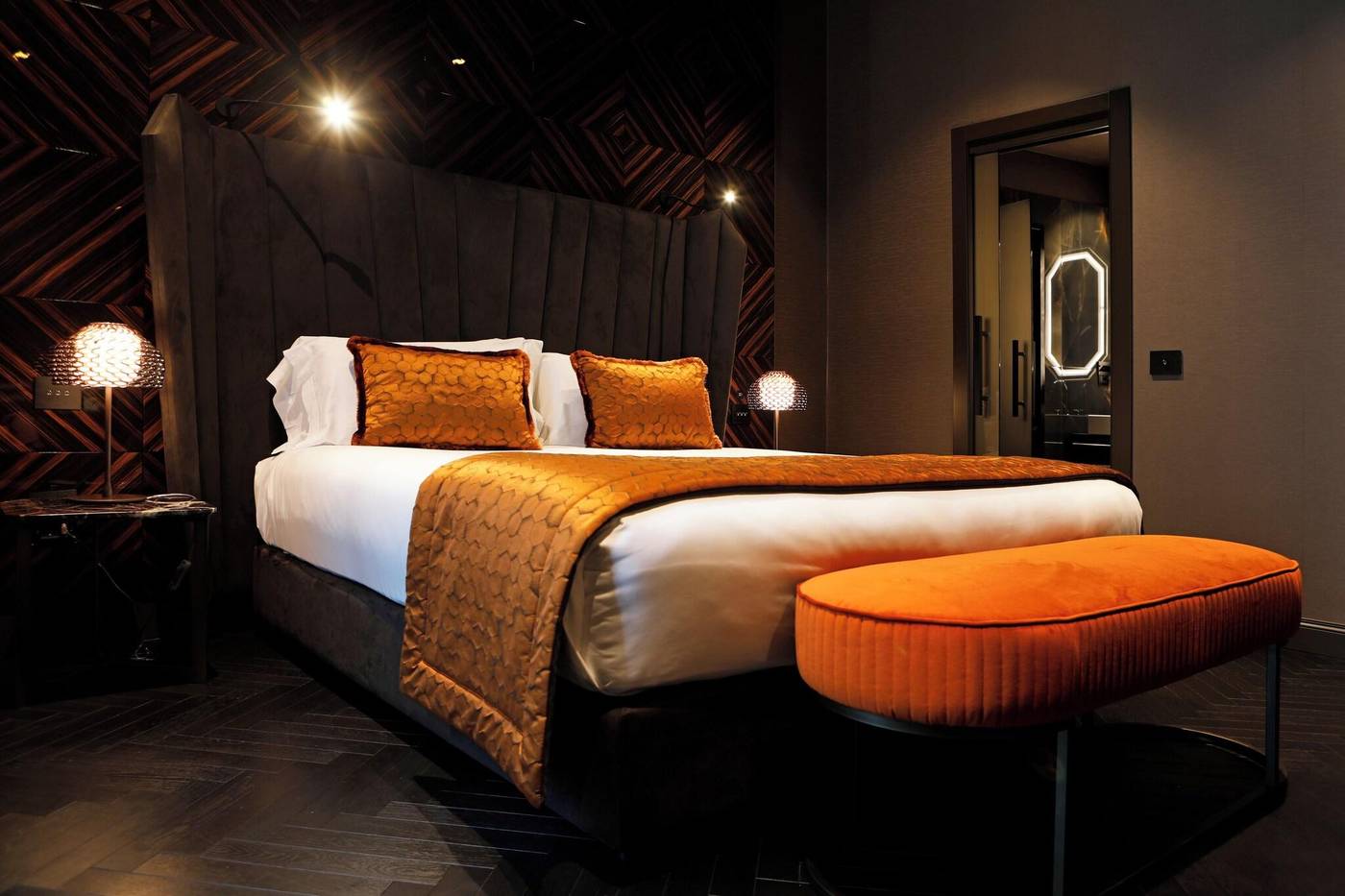 U-Visionary-Roma-Hotel-Room-6