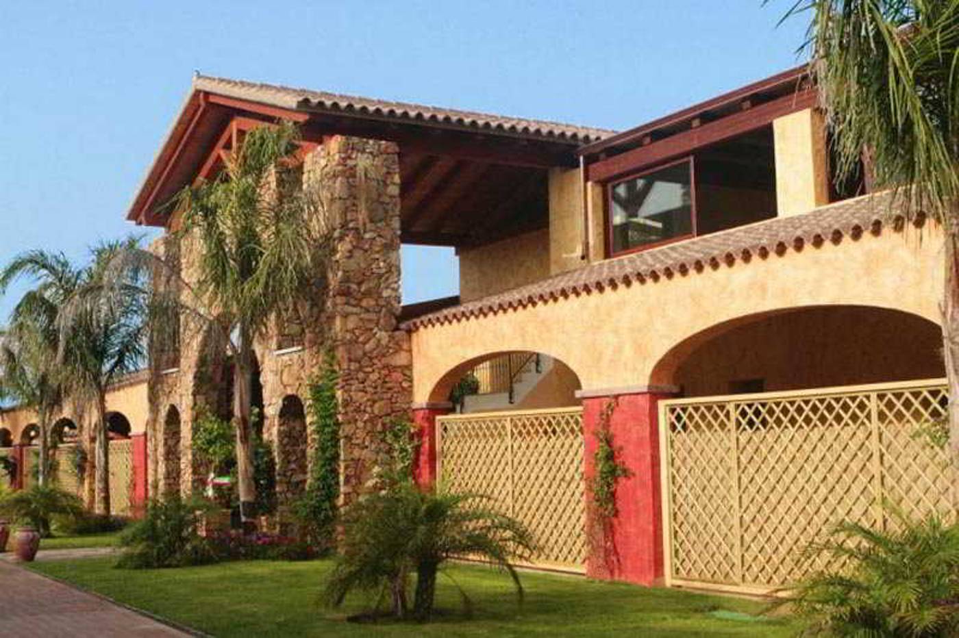 Garden-Beach-Lobby-13