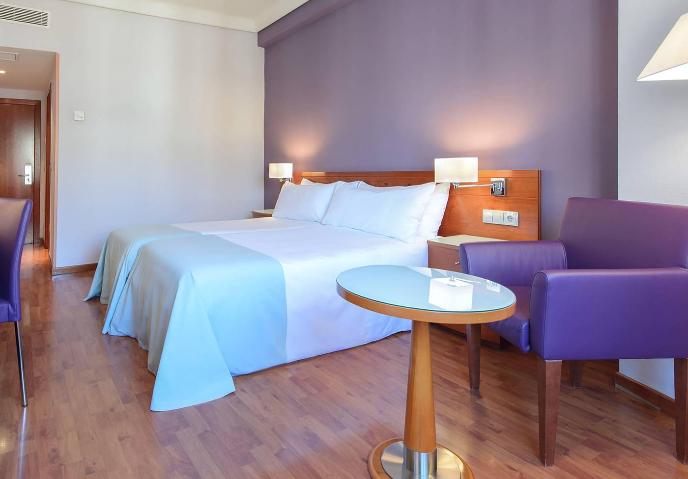 Hotel-Madrid-Centro-Affiliated-by-Melia-Room-16