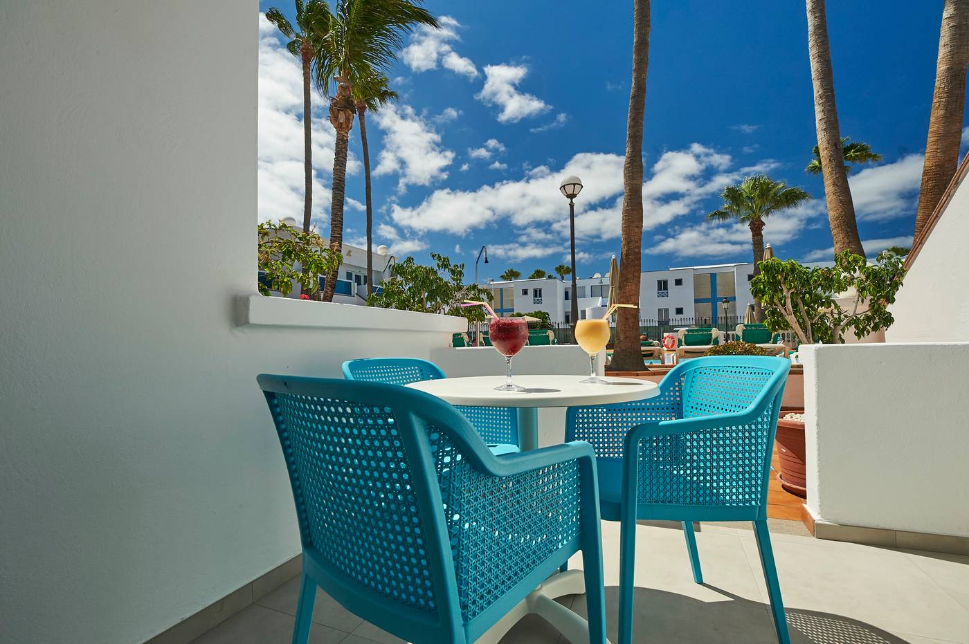 Suite-Hotel-Montana-Club-Terrace-14