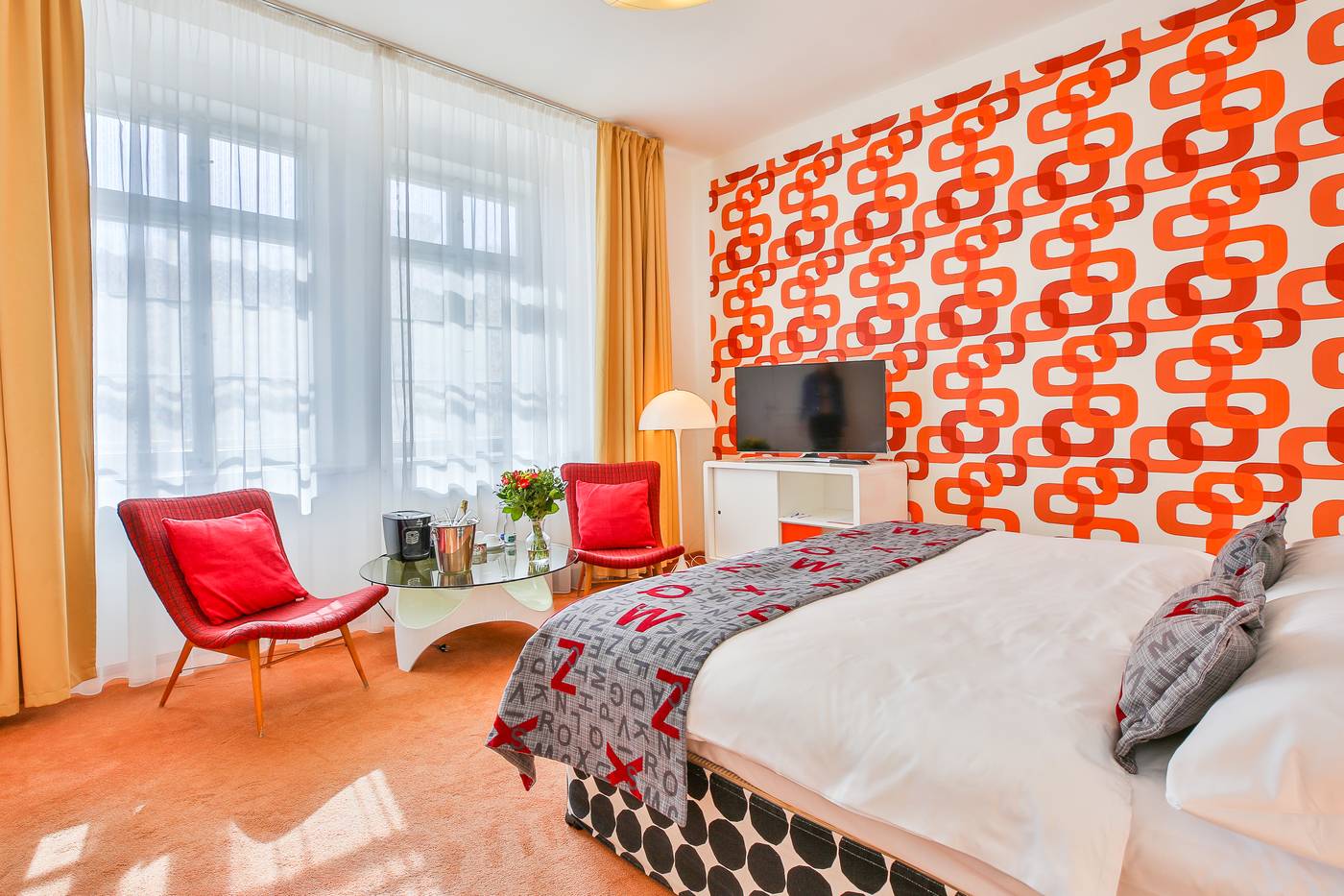 Vintage-Design-Hotel-Sax-Room-9