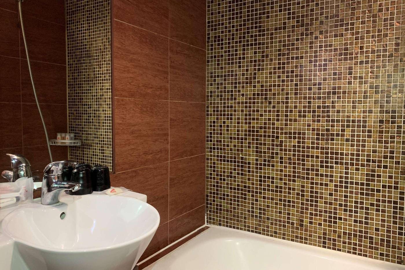 Ramada-Hong-Kong-Grand-Room-10