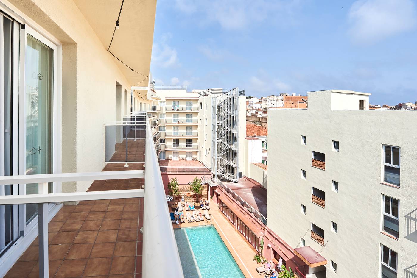 12.06.25 Tent Lloret de Mar