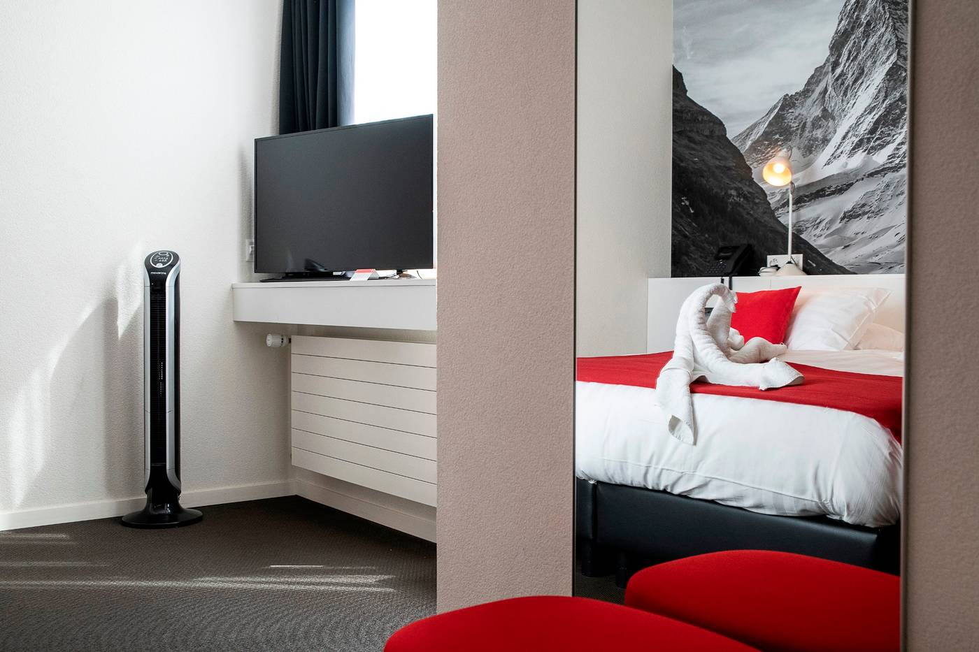 Home-Swiss-Hotel-Room-11