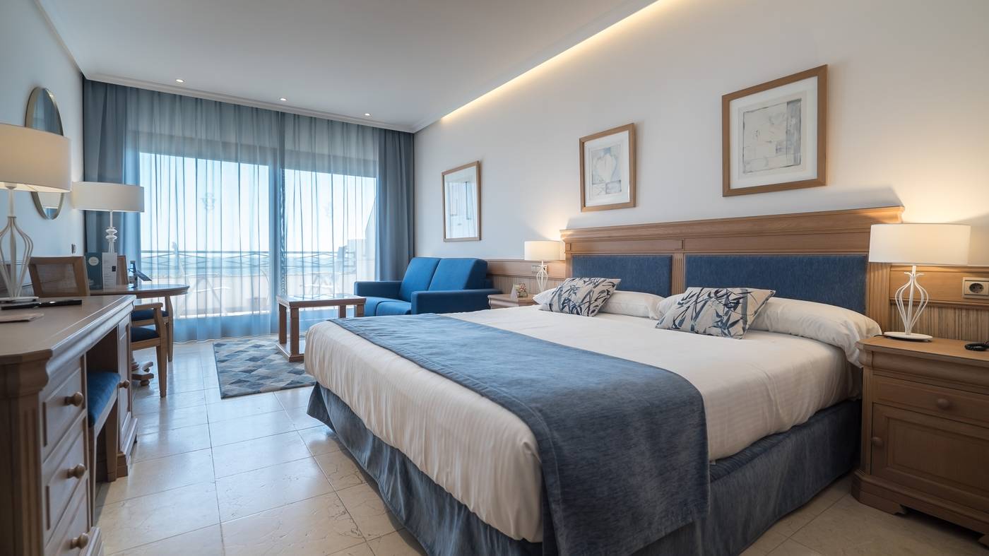 SH-Villa-Gadea-Room-28