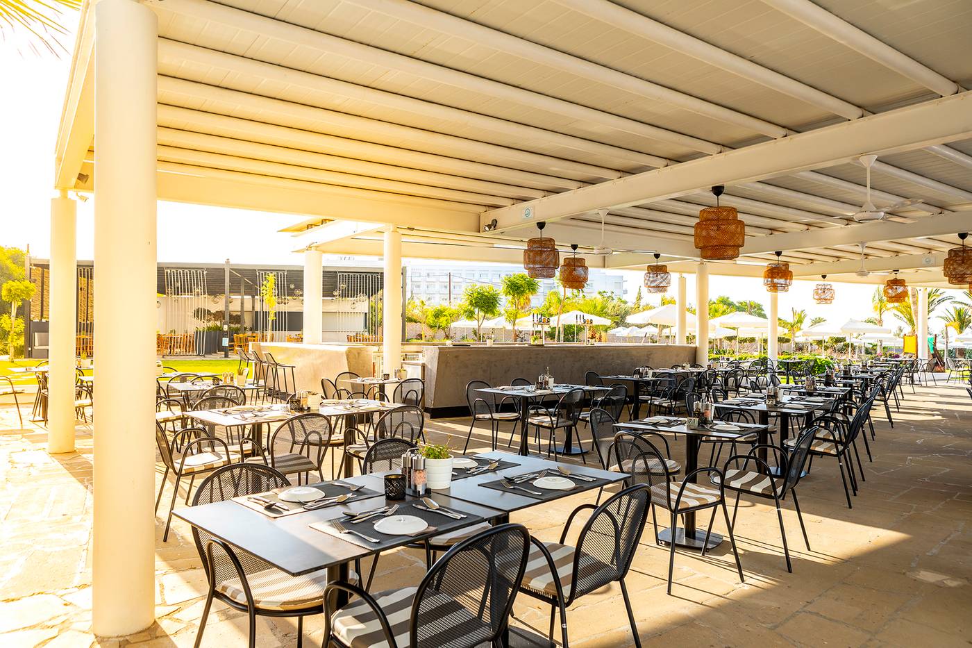 Crystal-Springs-Beach-Hotel-Restaurant-17