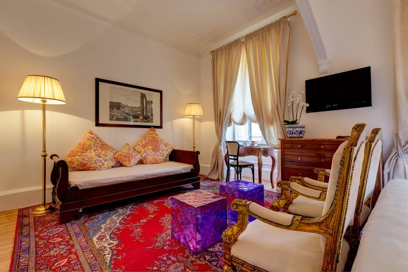 Grand-Hotel-Plaza-Room-21