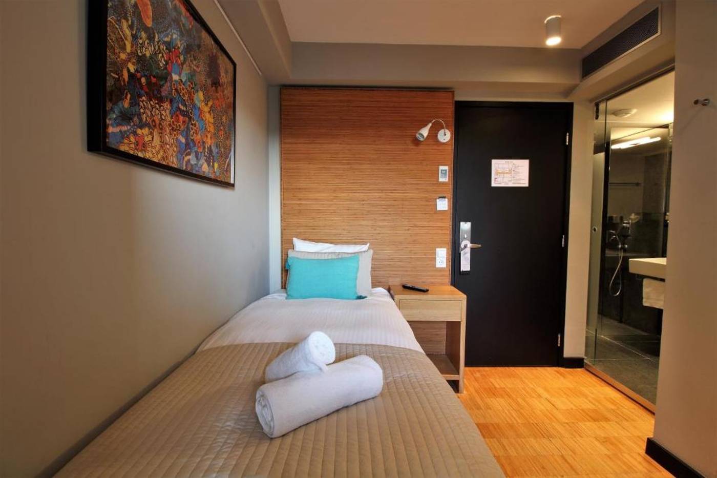 The-Bank-Hotel-Room-17