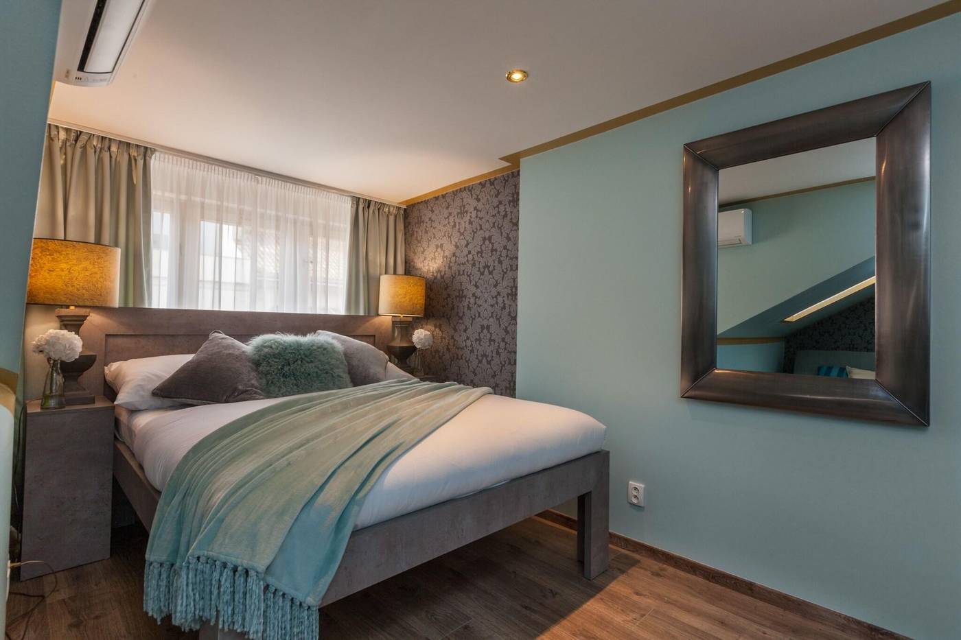 Gorgeous-Prague-Rooms-Room-28