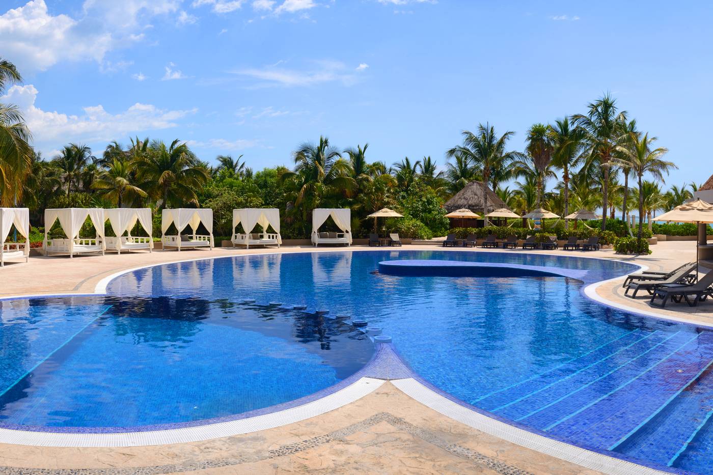 Catalonia-Playa-Maroma-All-Inclusive-Pool-3