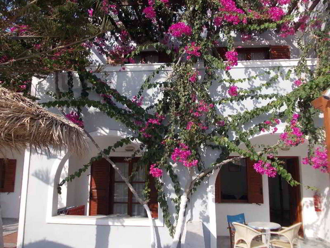 Aparthotel-Black-Sand-General-view-15