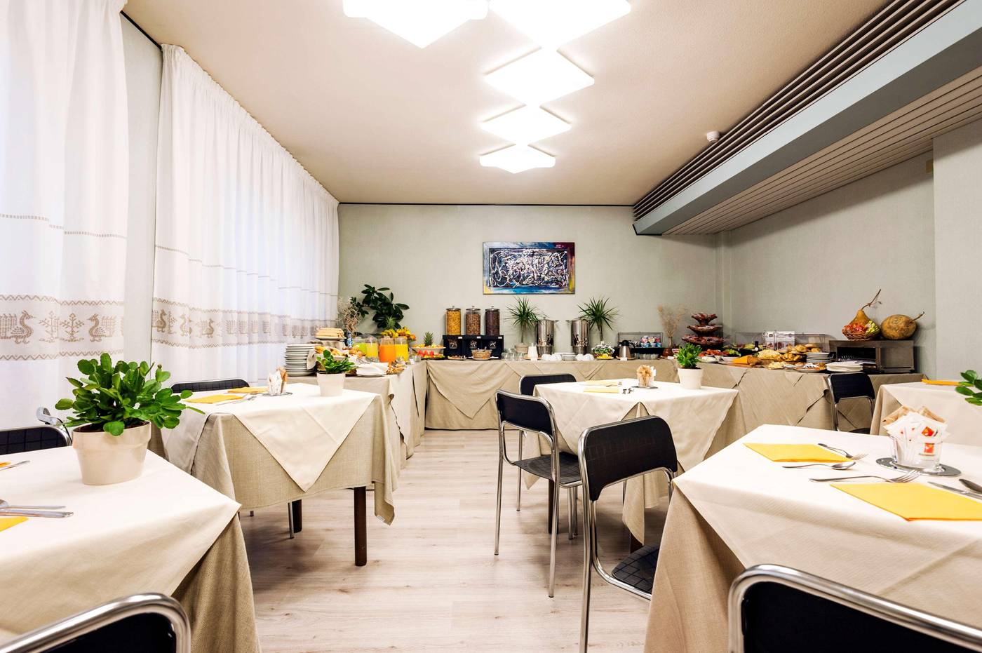 BEST-WESTERN-Hotel-Residence-Italia-Restaurant-41