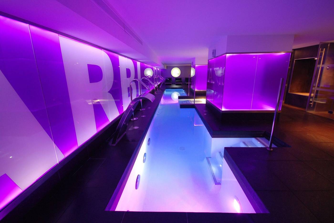 Garbi-Ibiza-Spa-Sports-and-Entertainment-79