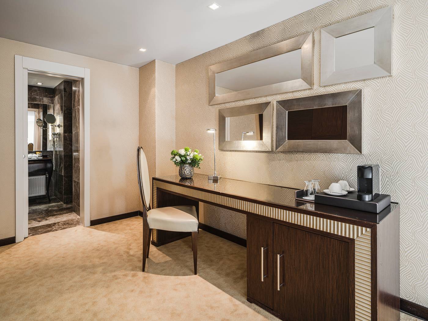 Anantara-New-York-Palace-Budapest-Room-11