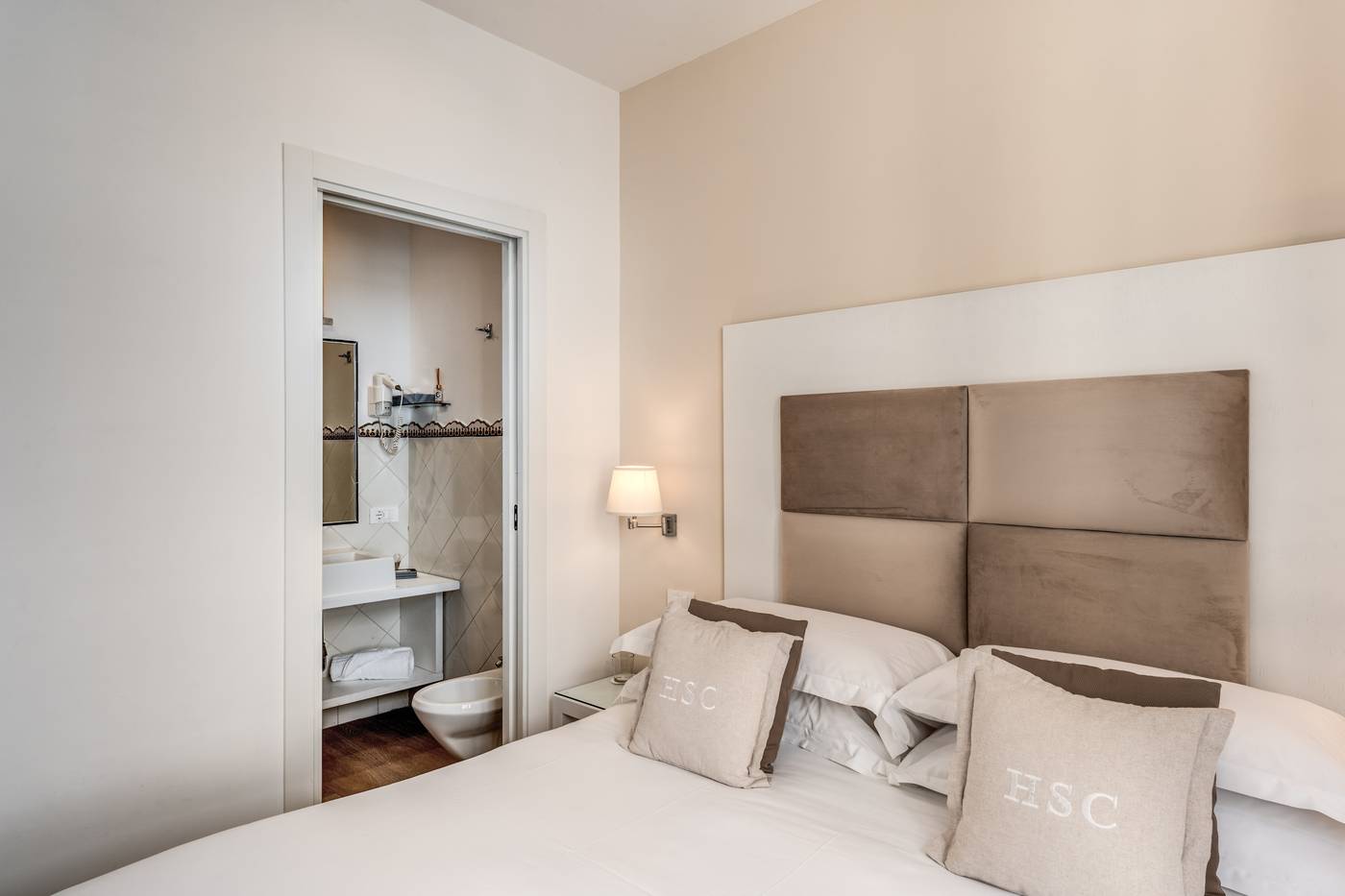 Sorrento-City-Room-43