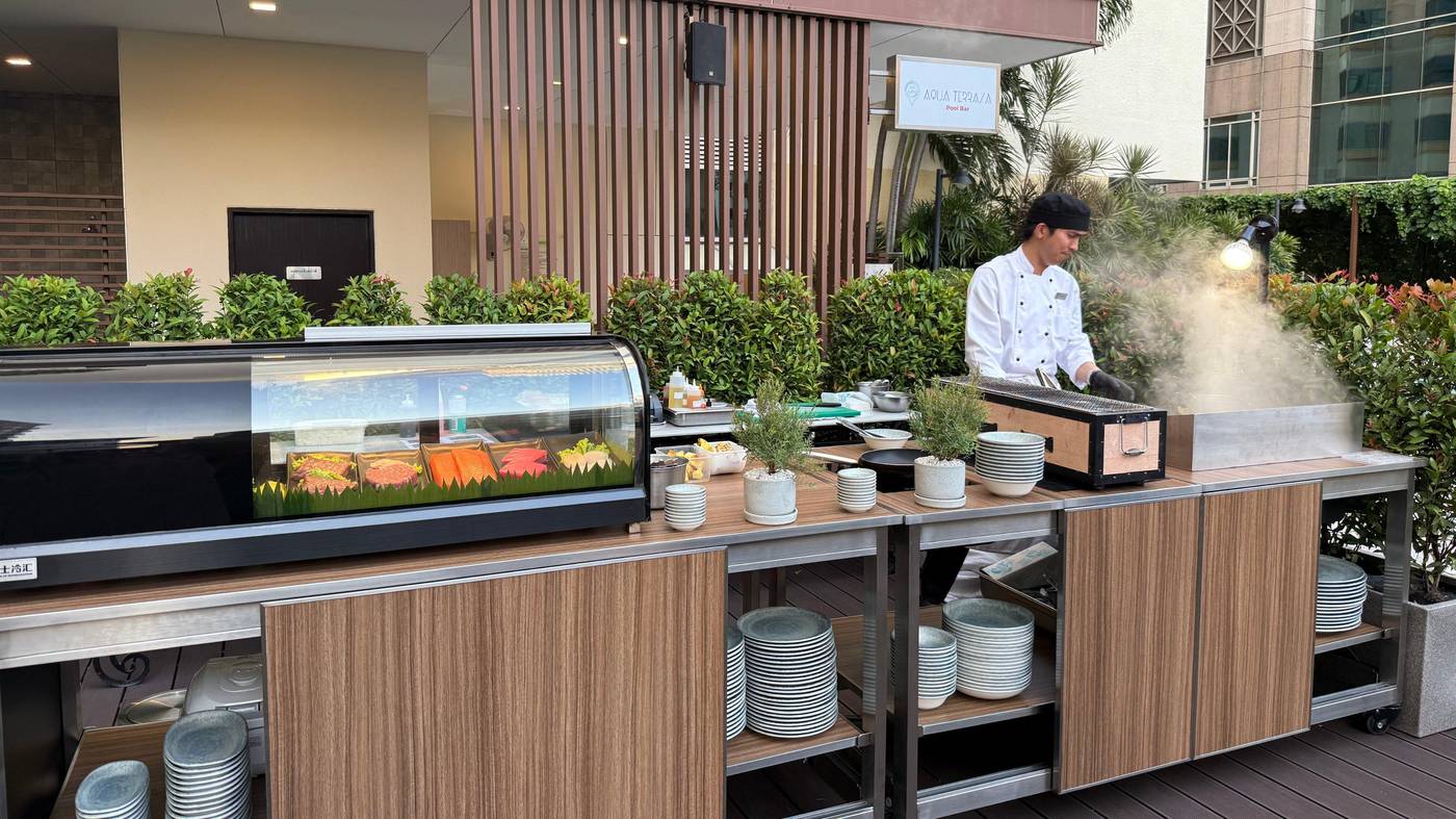 Holiday-Inn-Bangkok-Silom-Restaurant-52