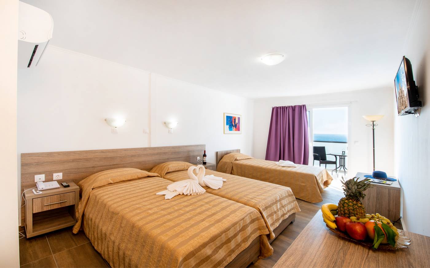 Ilyssion-Hotel-Room-18