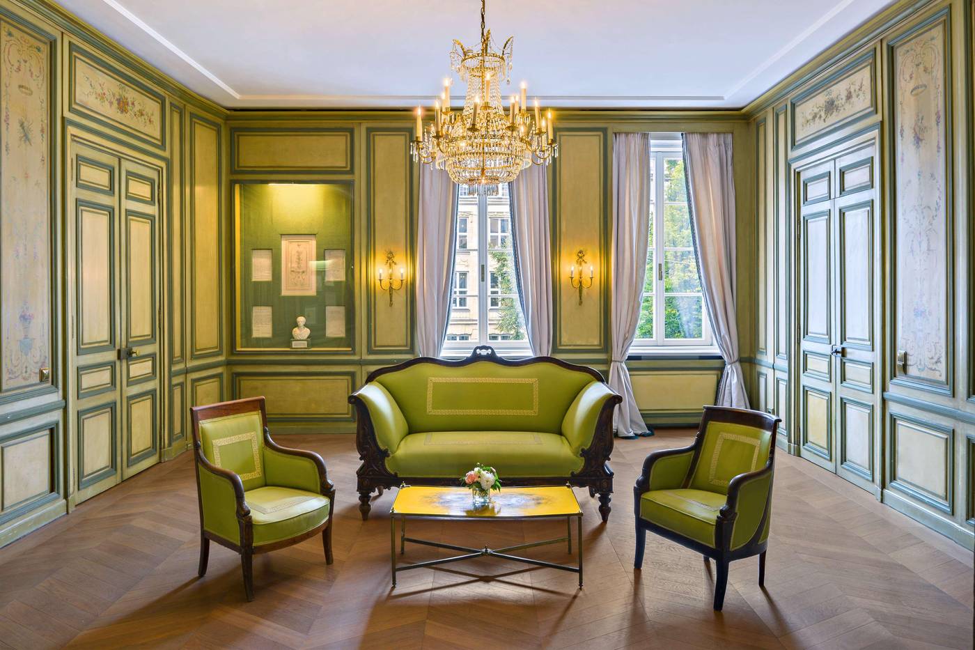 Hotel-Bayerischer-Hof-Munich-Sports-and-Entertainment-7