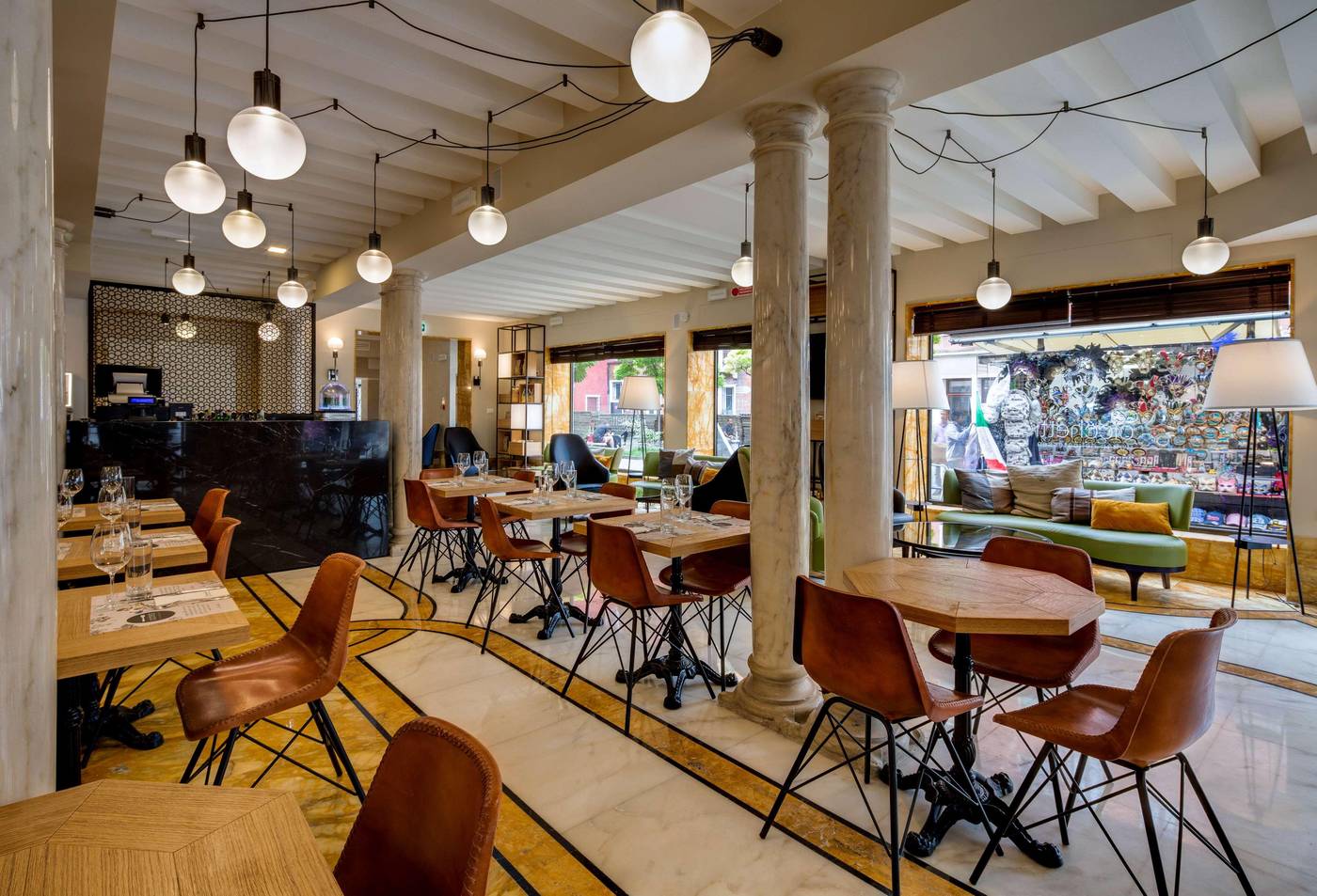 CHC-Continental--BW-Premier-Collection-Restaurant-14