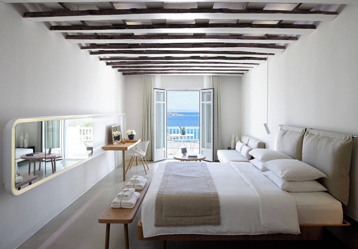 Bill---Coo-Suites-and-Lounge-Room-21