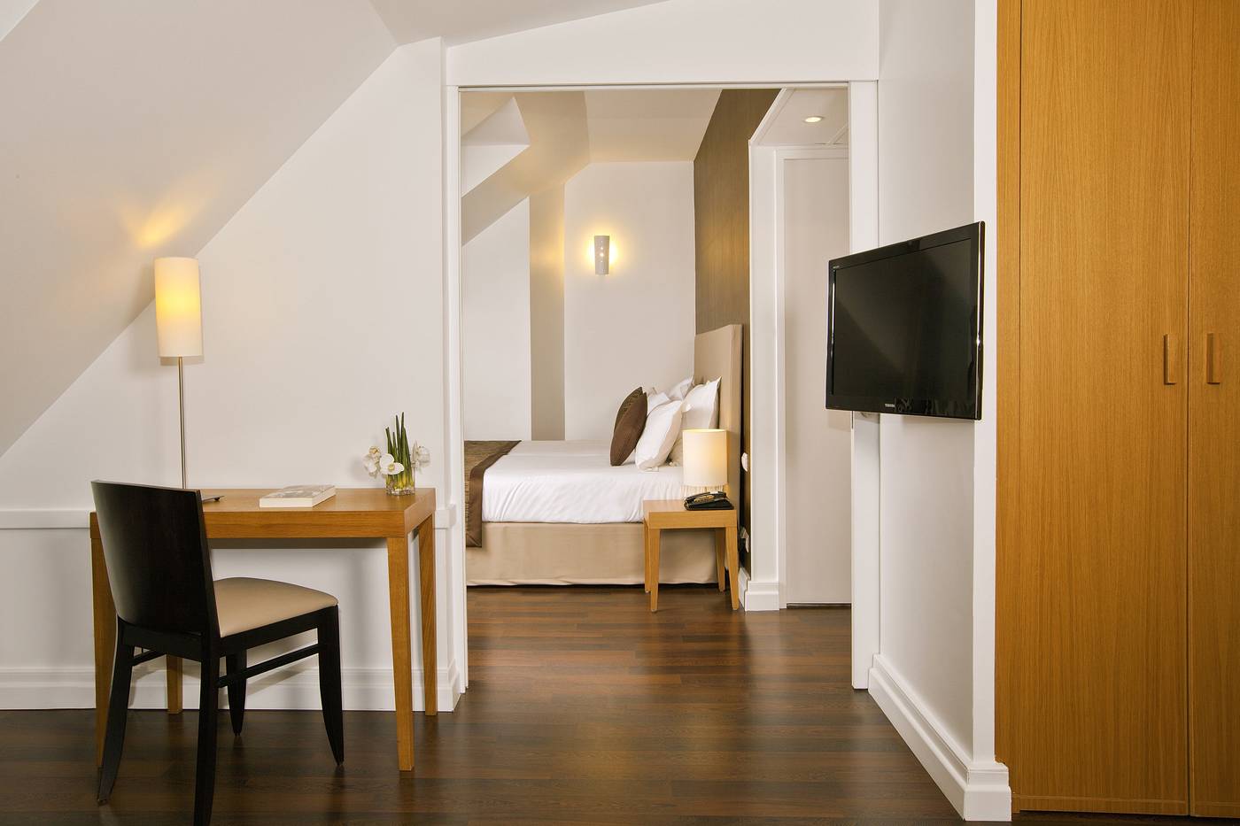 Residhome-Paris-Opera-Room-10