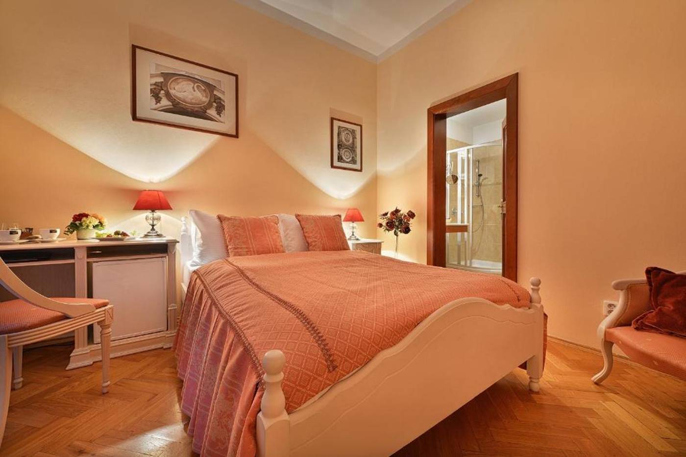 Boutique-Hotel-Constans-Room-4