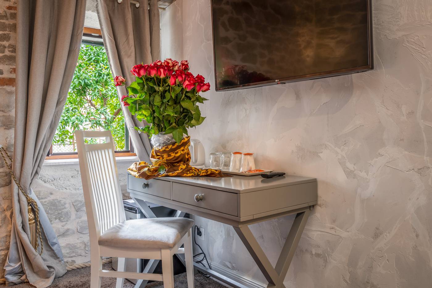 Heritage-Palace-Varos---Quaint---Elegant-Hotels-Room-44