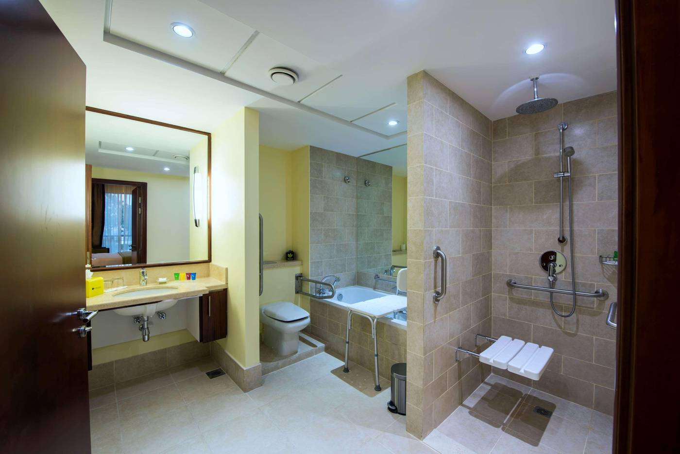 Ramada-by-Wyndham-Downtown-Dubai-Room-50