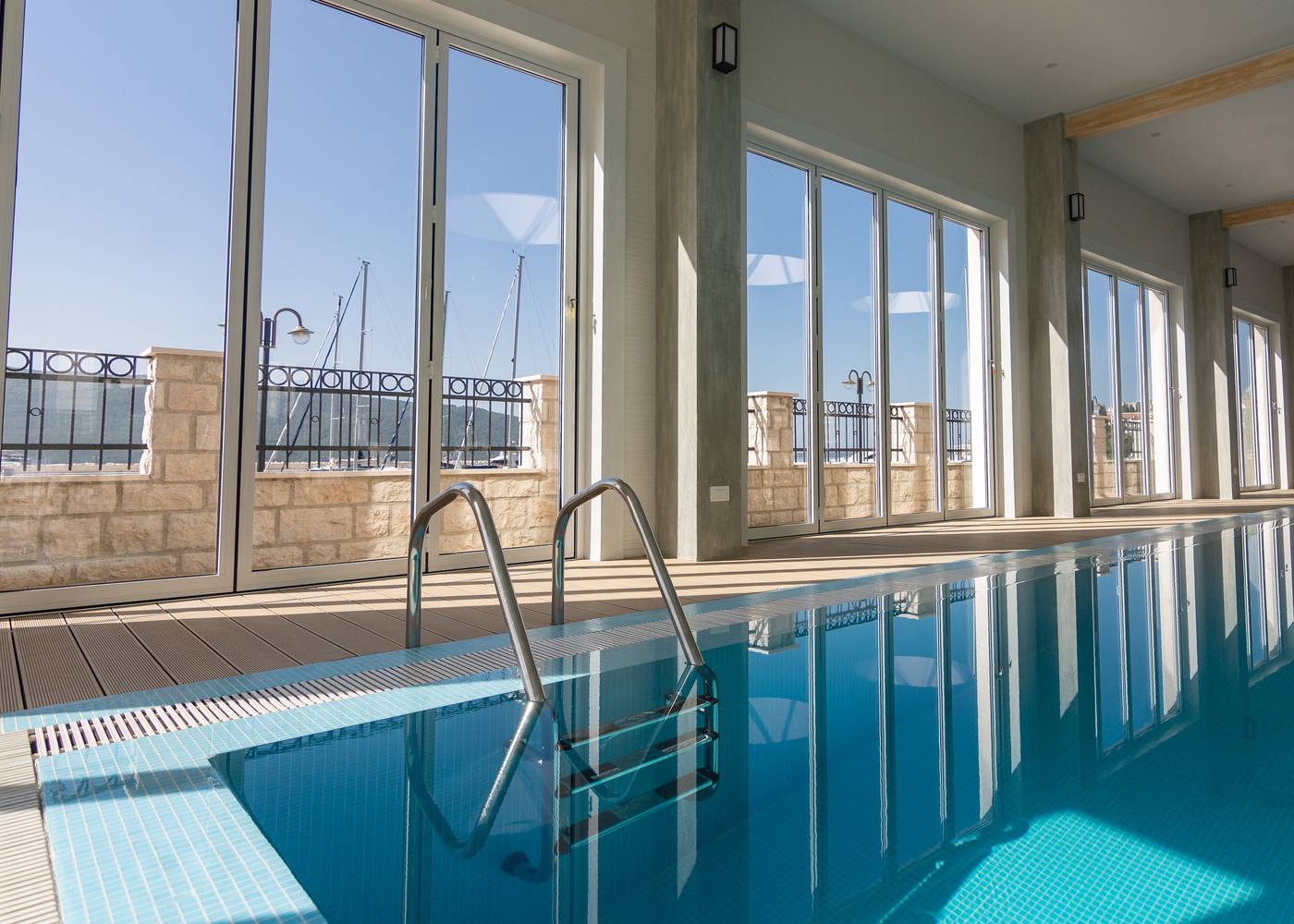 Lazure-Hotel---Marina-Pool-80