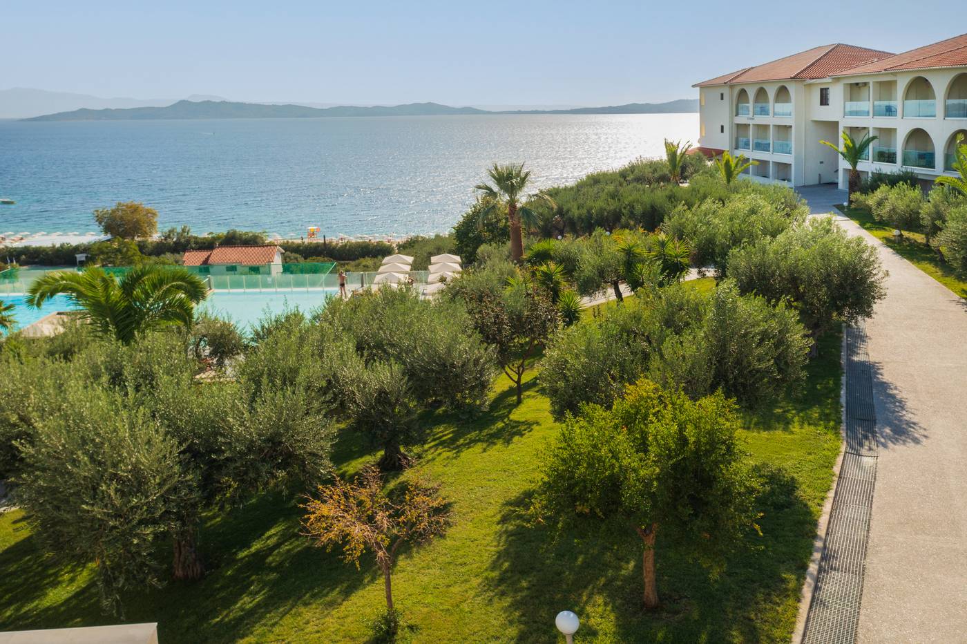 Akrathos-Beach-General-view-13