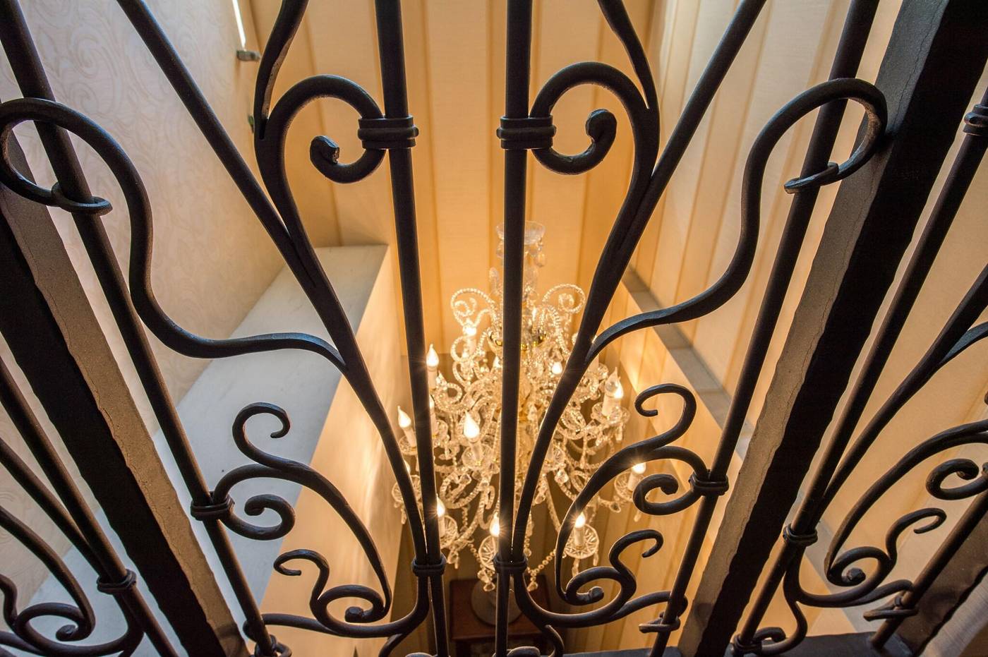 Hotel-Al-Vivit-Lobby-4