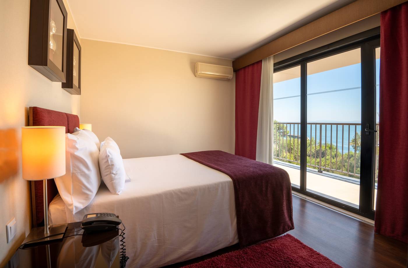 Vila-Gale-Village-Cascais-Room-18