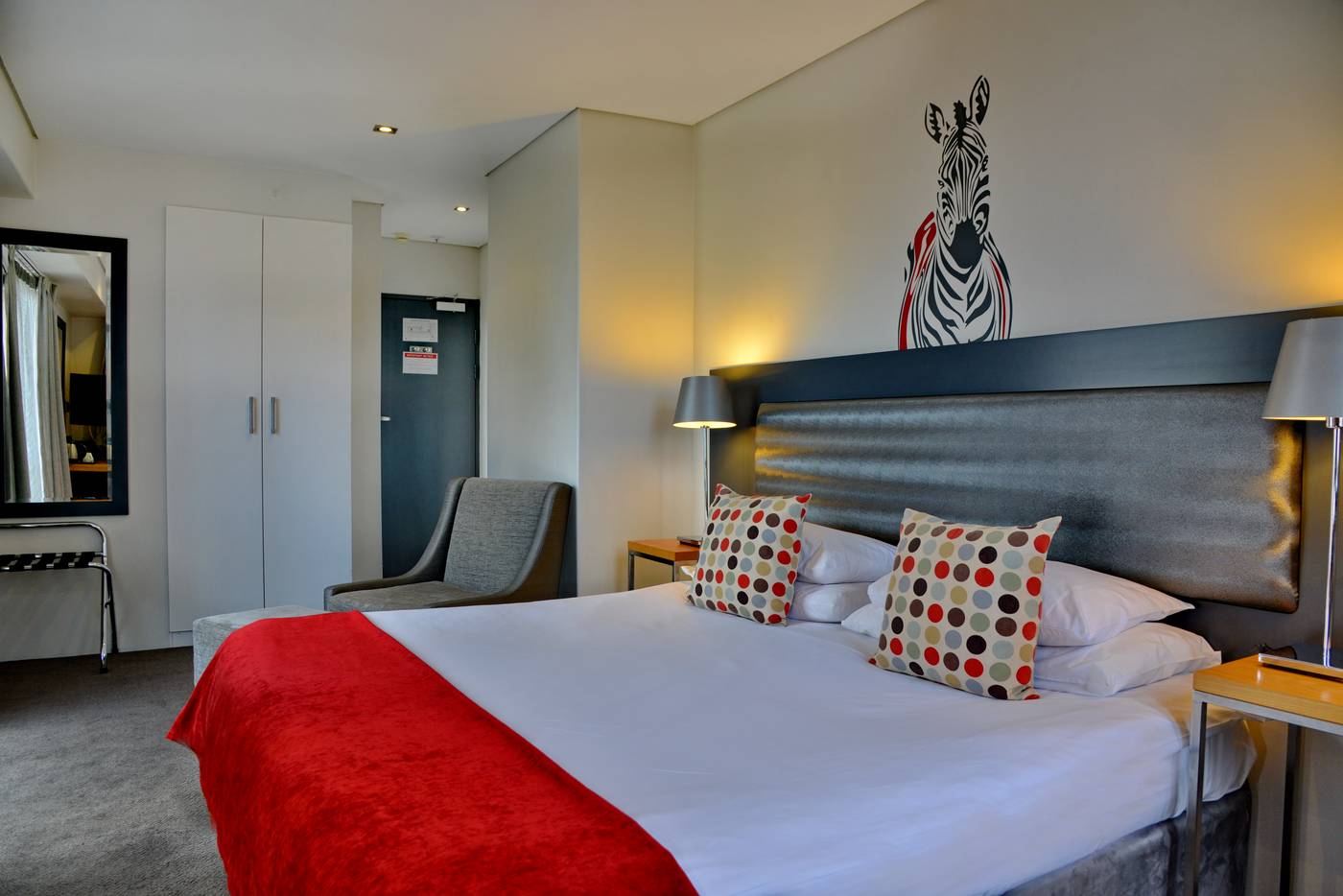 Fountains-Hotel-Cape-Town-Room-11