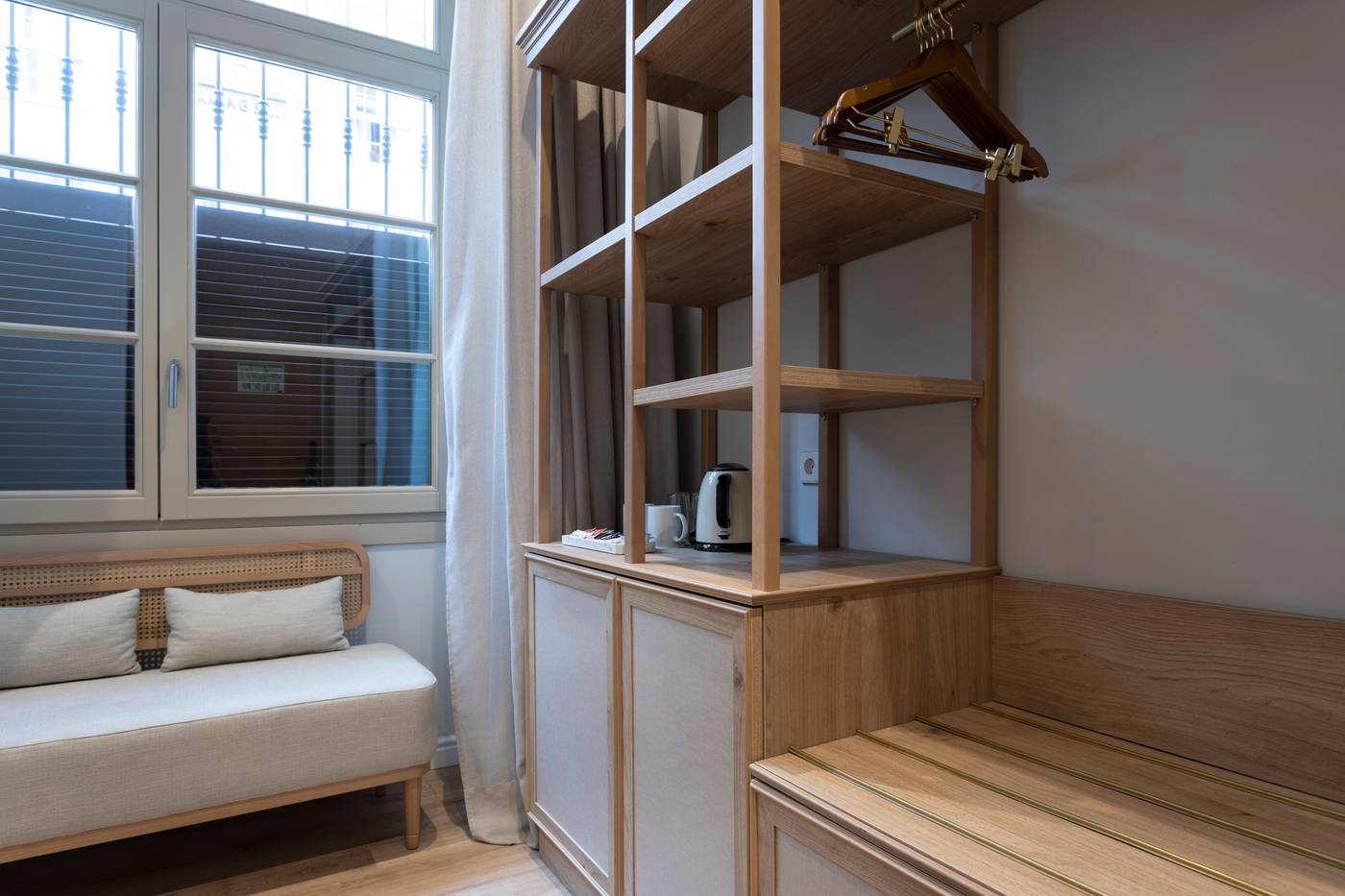 Icon-Malabar-Room-34