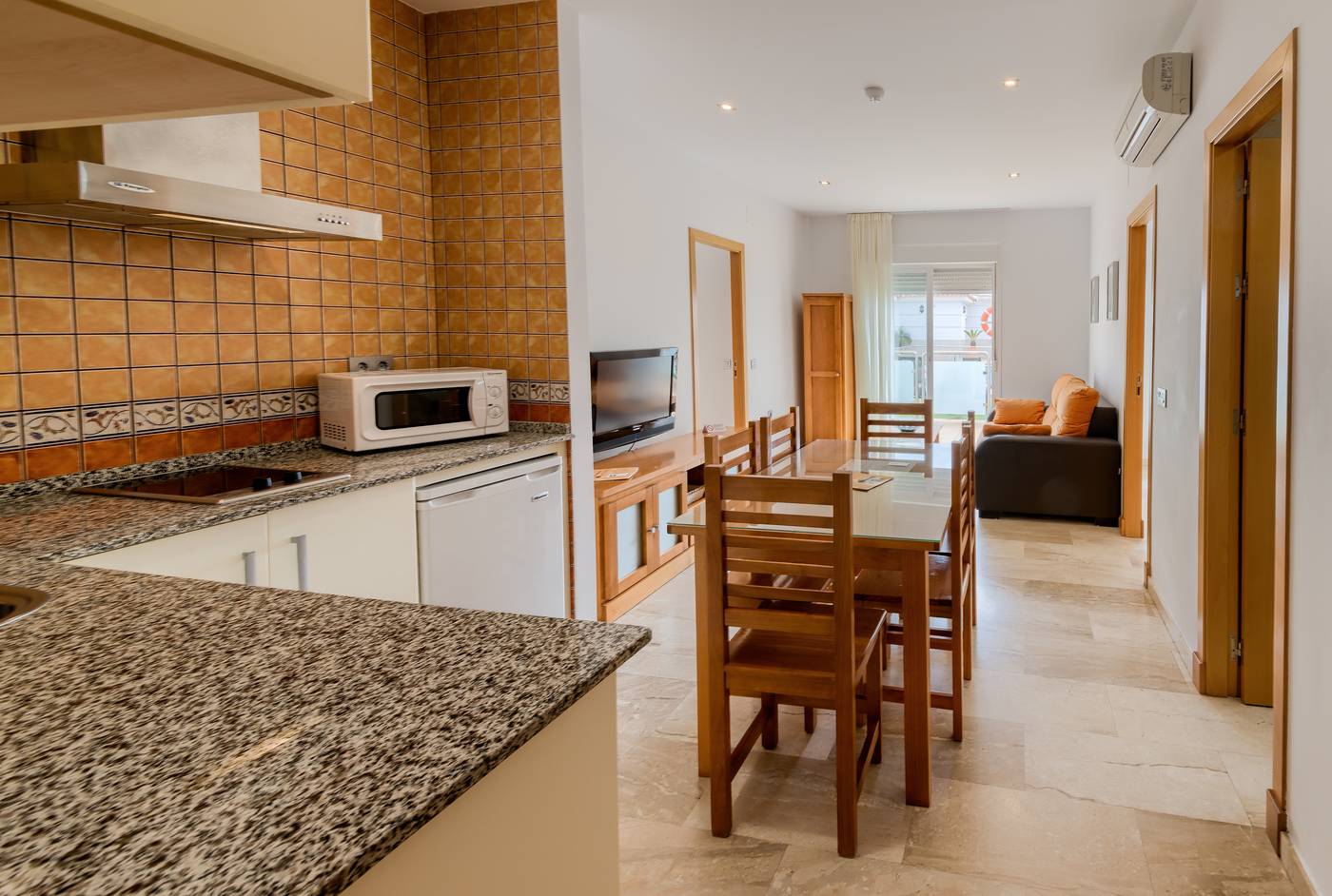 Loto-Conil-Apartamentos-Room-30