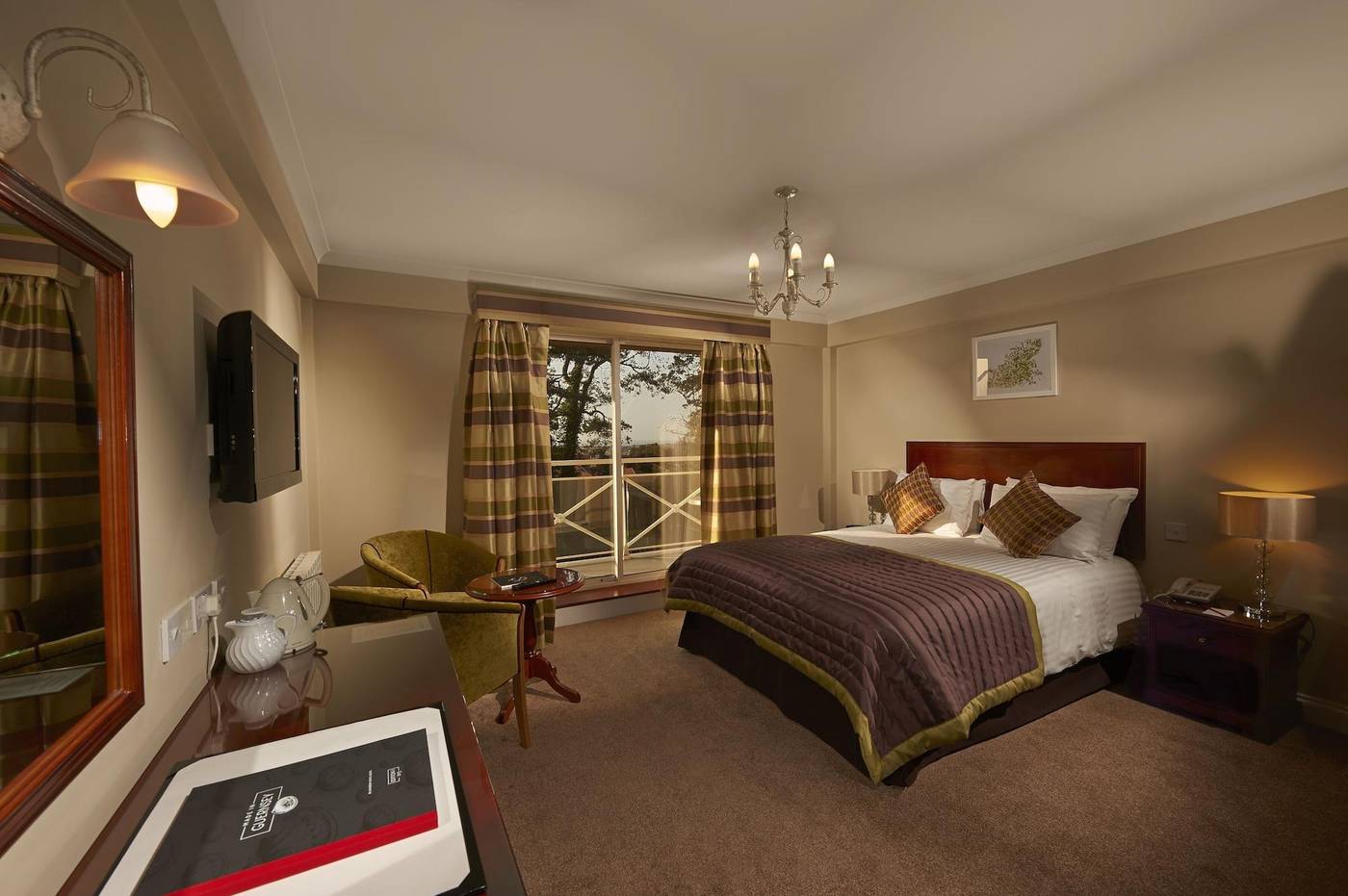 Les Rocquettes Hotel-United Kingdom-St. Peter Port-Room-5