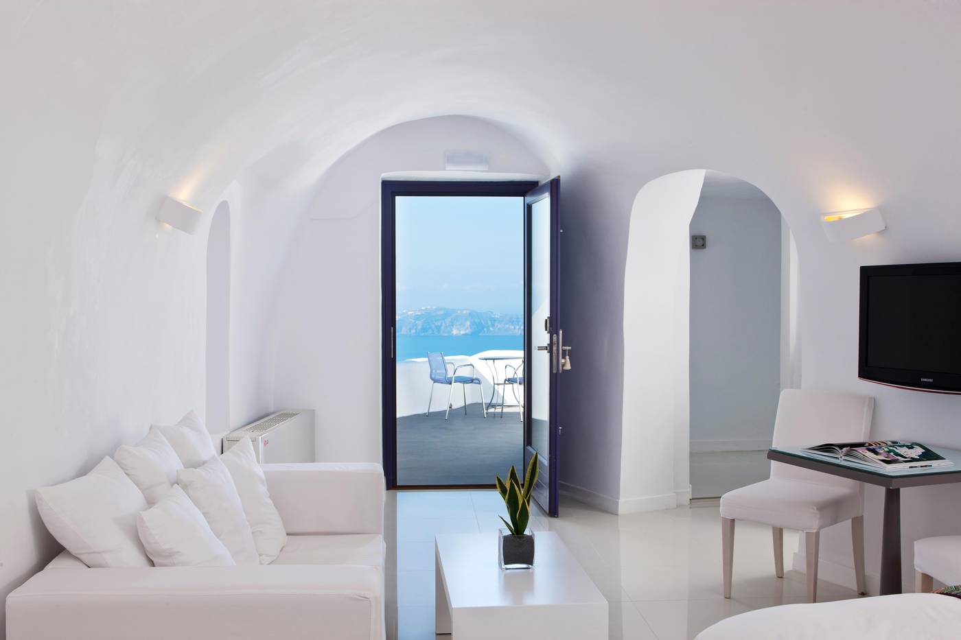 Chromata-Apartments---Adults-Only-Room-10